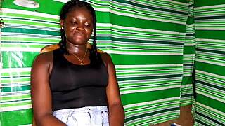 Watch This Chocolate Ebony Babe Masturbate Erotically On Casting!