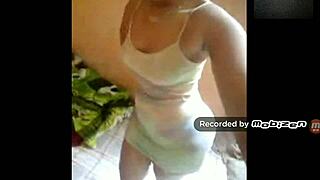 webcam chica's hot pussy play explodes!
