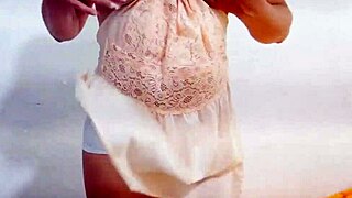 mommy's ass craves nonstop arab pounding