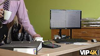 vip4k. dulce nena spreads pussy for naughty loan agent's hard fuck