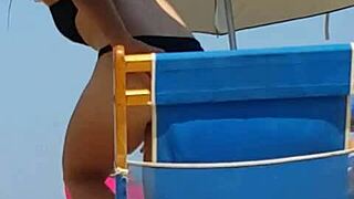 hidden cam catches bikini slut's ass at beach