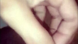 Indonesian wife chats dirty on cam while hubby's away