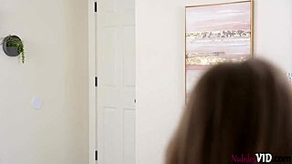Sweet Teen Gets Stepdad Creampie Family Pie!