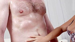 horny stud rodnar rokwud slams luna luxes wet pussy
