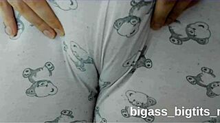 CAMELTOE PUSSY PEEK IN PAJAMAS FROM CURVY BBW SOLO!