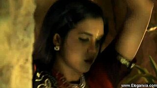 Wow, sensual indian milf dances nude teasing clothes ripped!