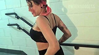 Guy takes neighbor after her workout