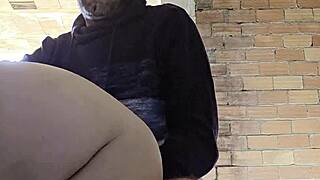 me follo a una gordita en la casa abandonada