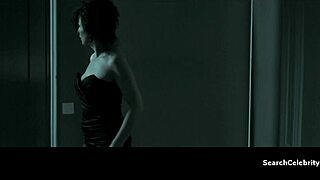 Juliette Binoche Elles Pl2012