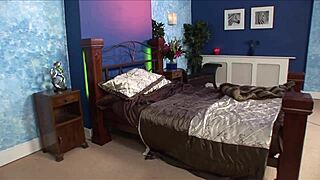 Rich lady squirts hard as her butler pounds her
