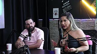 casada brasileira fode com negao enquanto corno dirige feliz