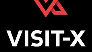 Visit-x richtig dicker schwanz steckt in haushaltshilfe fest
