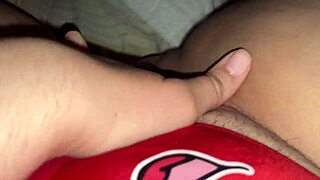latina rubs big clit solo with fingers