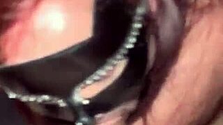 Marido Filma Esposa No Meio Do Gangbang Rodeada De Negros