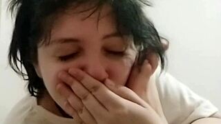 Doble amputada se chupa el pie in foot fetish scene