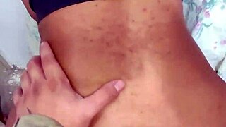 mi hijastra tiene un culo enorme