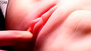 finger her pussy with close up view